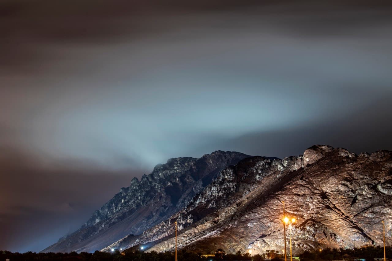 Tur ke Gunung Uhud, Pemakaman Para Syuhada, dan Masjid Ali ibn Abi Talib.