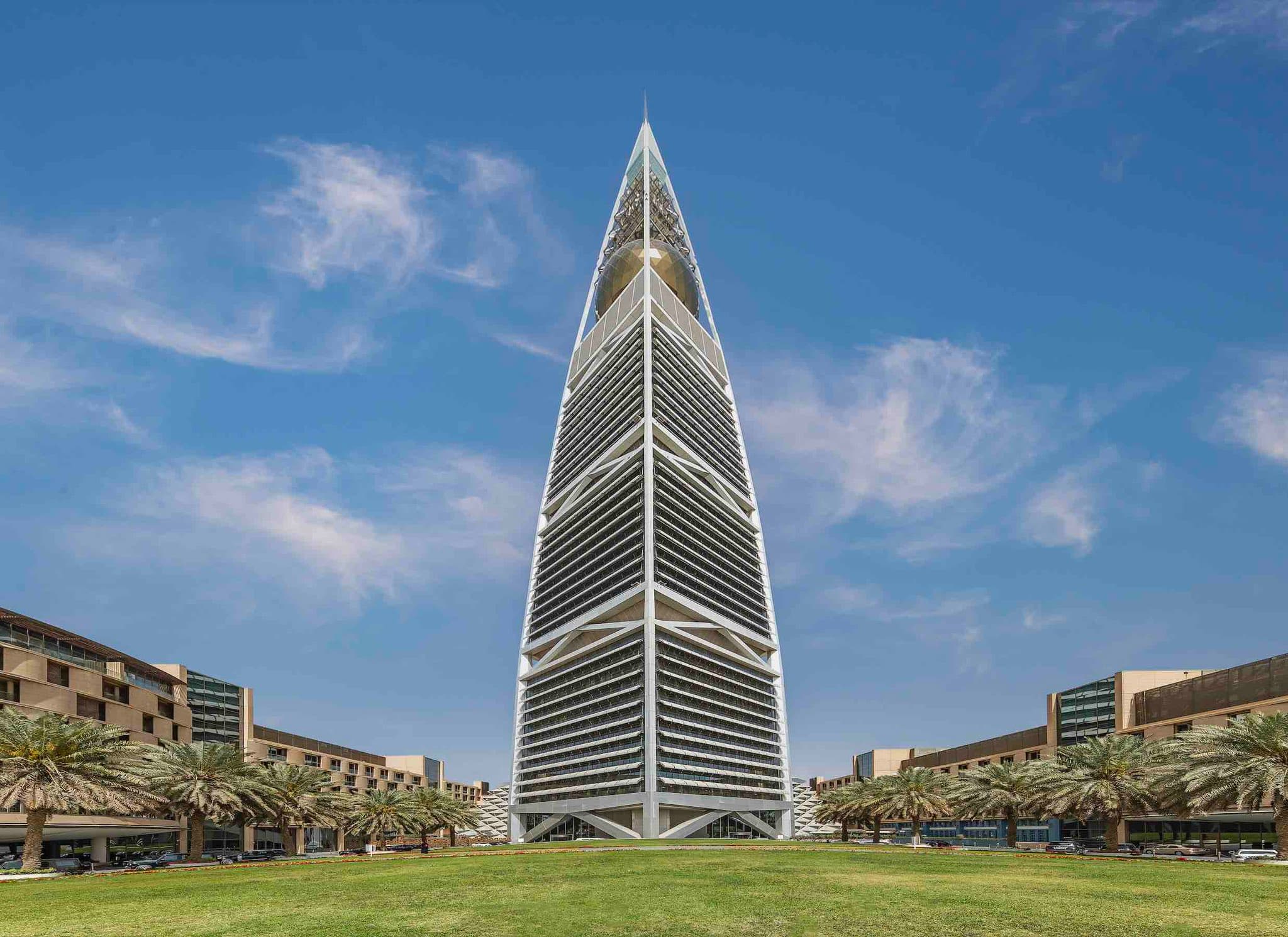 Kunjungi Kingdom Tower, Al Faisaliah Tower, dan Kawasan Warisan Al Deera - Riyadh