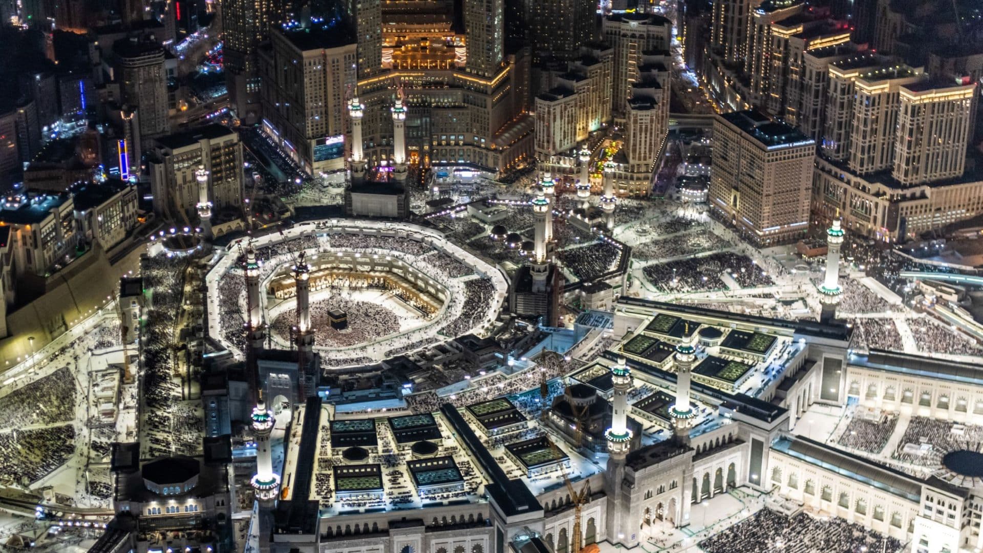 Paket wisata dua malam dari Jeddah yang bersejarah ke Umrah di Makkah.