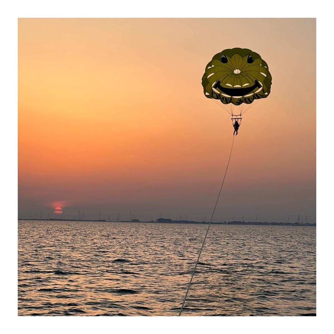 Parasailing 10 menit